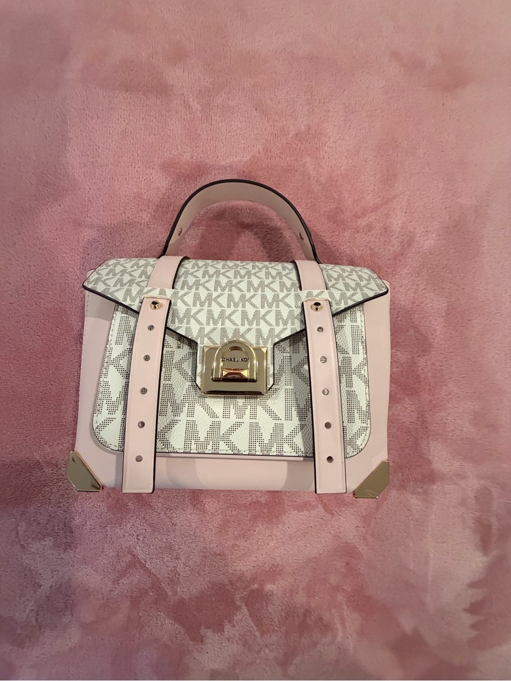 NWT Michael Kors Manhattan Medium Leather and Logo Satchel